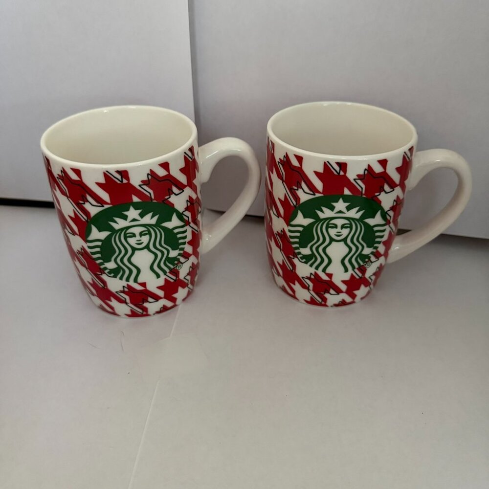 STARBUCKS - 10 oz Red & White Houndstooth Mugs - 2017